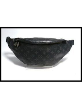 Louis Vuitton Discovery Bum Bag